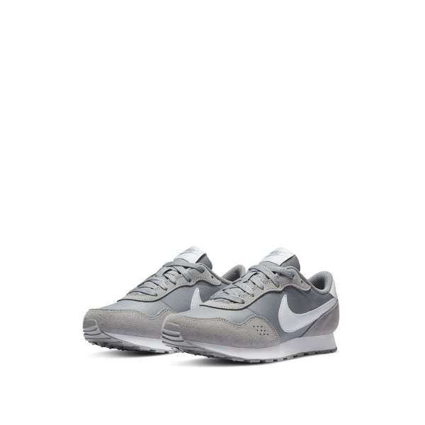 Nike Women shoes MD VALIANT (GS) Women's Sneaker