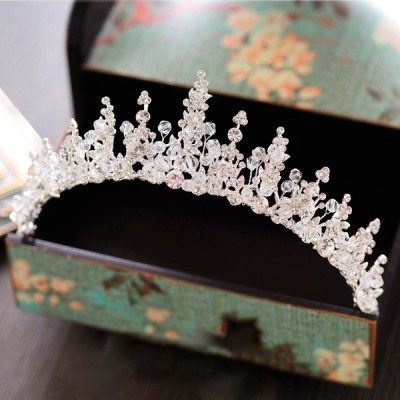 Wedding Accessories Ladies Beautiful Crystal / Rhinestone / Crystal With Alloy Crowns Wedding Accessories Ladies Beautiful Crystal / Rhinestone / Crystal With Alloy Crowns